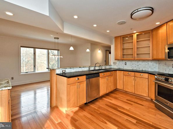 308 Balligomingo Road, Conshohocken PA 19428