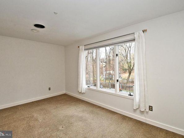 308 Balligomingo Road, Conshohocken PA 19428