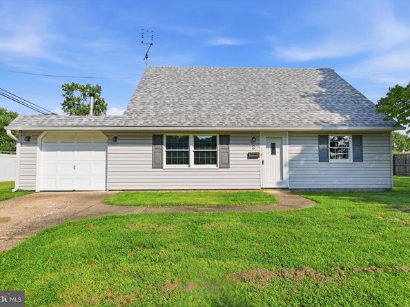 2 Timothy Lane, Levittown PA 19054