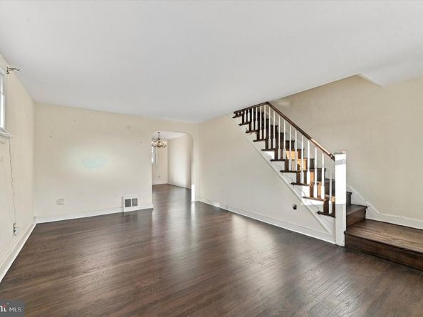 807 Hampshire Road, Drexel Hill PA 19026