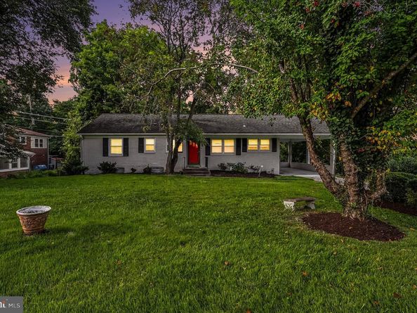 8714 Duvall Street, Fairfax VA 22031