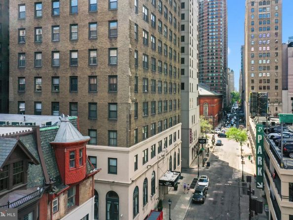 1324 Locust Street 407, Philadelphia PA 19107