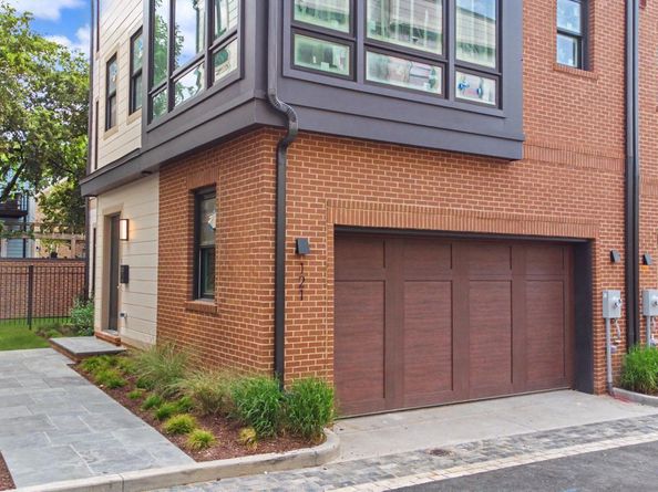 121 N West Street, Alexandria VA 22314