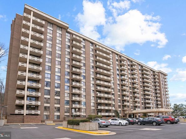 1808 Old Meadow Road 718, Mclean VA 22102