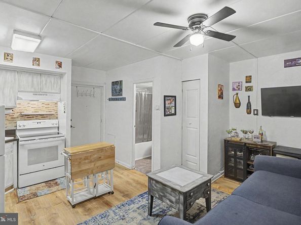 1575 W Street Road 614, Warminster PA 18974