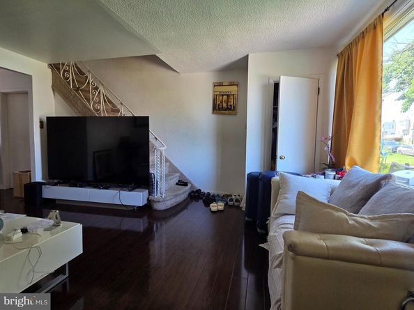 2914 Devereaux Avenue, Philadelphia PA 19149