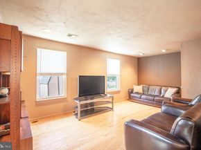 3237 Farragut Court, Bensalem PA 19020