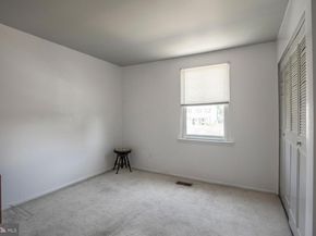 3237 Farragut Court, Bensalem PA 19020