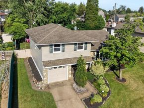 613 Oakfield Lane, Philadelphia PA 19115