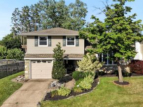 613 Oakfield Lane, Philadelphia PA 19115