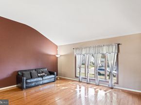 613 Oakfield Lane, Philadelphia PA 19115
