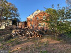 2356 Pierce Street, Arlington VA 22202
