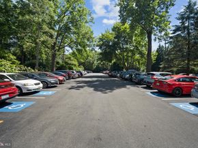 5225 Pooks Hill Road 321S, Bethesda MD 20814