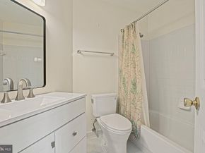 2453 Founders Way, Herndon VA 20171