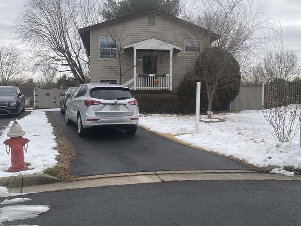 410 Hummer Court, Sterling VA 20164