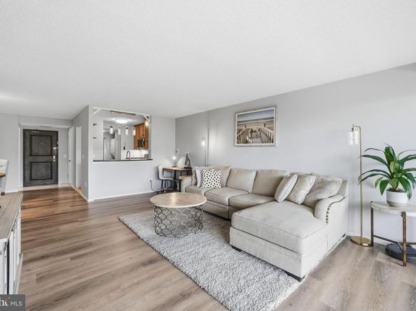 6101 Edsall Road 1210, Alexandria VA 22304