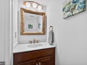 8016 Quarry Ridge Way, Bethesda MD 20817