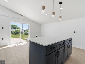 54 Freedom Lane, Levittown PA 19055
