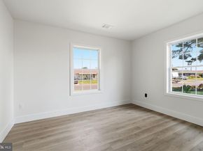 54 Freedom Lane, Levittown PA 19055