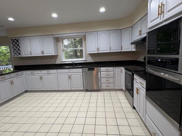 3502 Holly Road, Annandale VA 22003