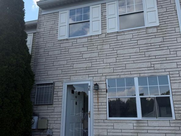 515 N York Road 9E, Willow Grove PA 19090