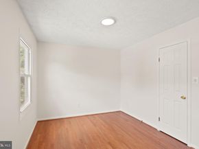 104 Briarwood Court, Sterling VA 20164