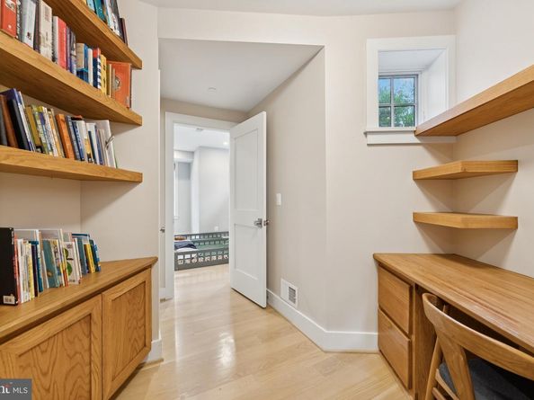 1301 Potomac Avenue SE 2, Washington DC 20003