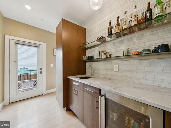 1301 Potomac Avenue SE 2, Washington DC 20003