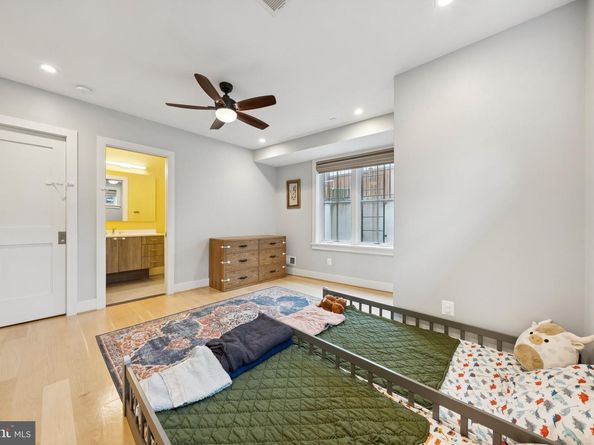 1301 Potomac Avenue SE 2, Washington DC 20003