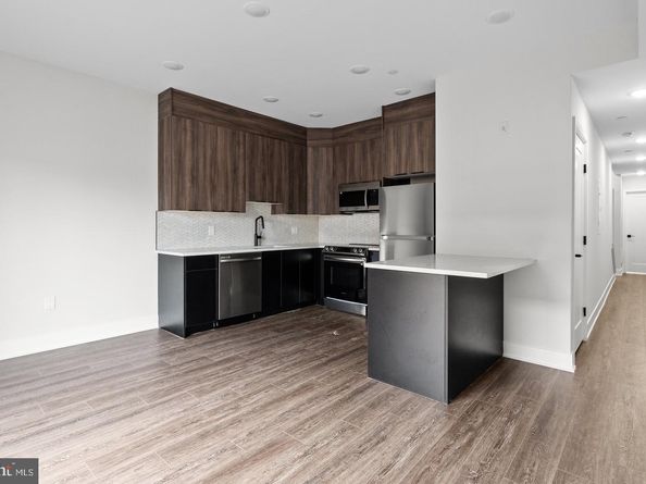 2146 N Front Street, Philadelphia PA 19122