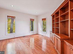 308 Sinegar Place, Potomac Falls VA 20165