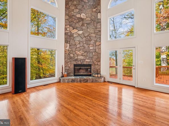 308 Sinegar Place, Potomac Falls VA 20165