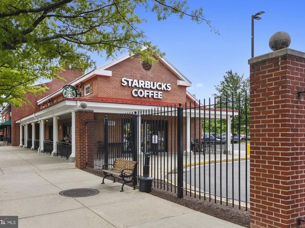 308 Sinegar Place, Potomac Falls VA 20165