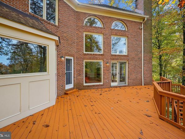 308 Sinegar Place, Potomac Falls VA 20165