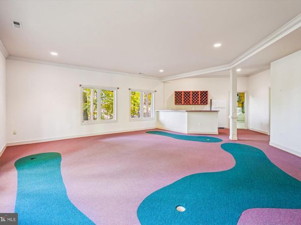 308 Sinegar Place, Potomac Falls VA 20165