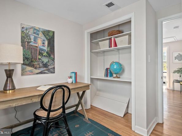 5 Kennedy Street, Alexandria VA 22305