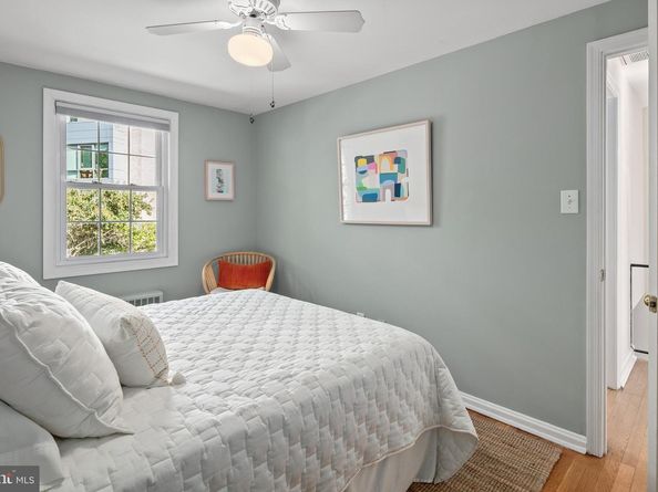 5 Kennedy Street, Alexandria VA 22305