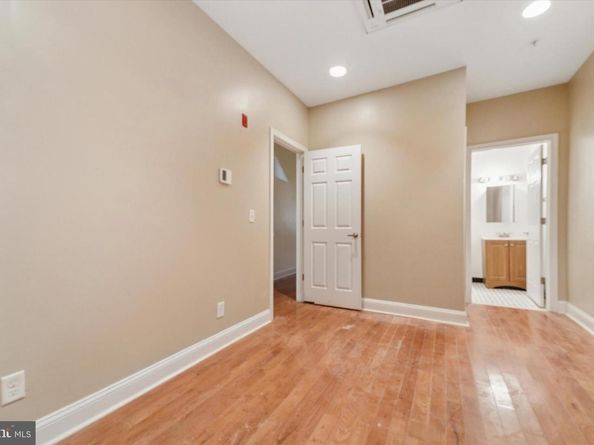 4530 Sansom Street, Philadelphia PA 19139