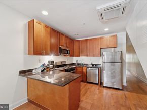 4530 Sansom Street, Philadelphia PA 19139