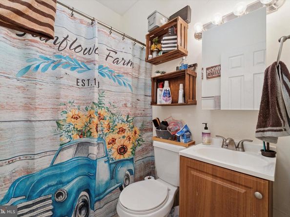 4530 Sansom Street, Philadelphia PA 19139