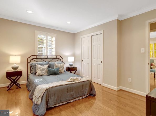 2503 Bright Wood Drive, Dunn Loring VA 22027