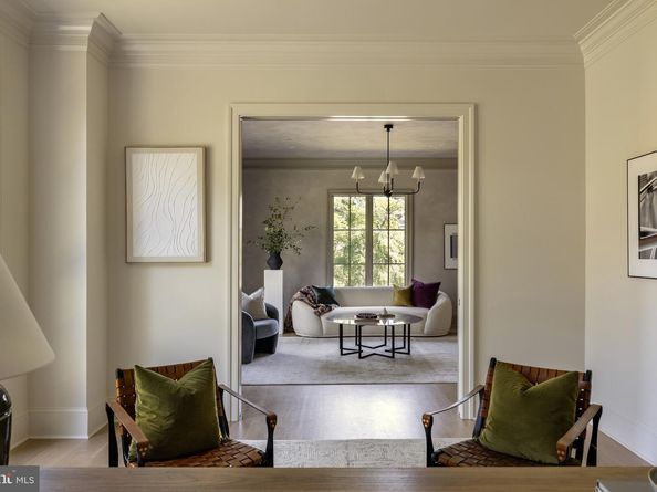 2934 Ellicott Terrace NW, Washington DC 20008