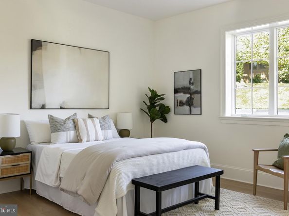 2934 Ellicott Terrace NW, Washington DC 20008