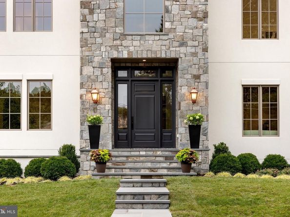 2934 Ellicott Terrace NW, Washington DC 20008