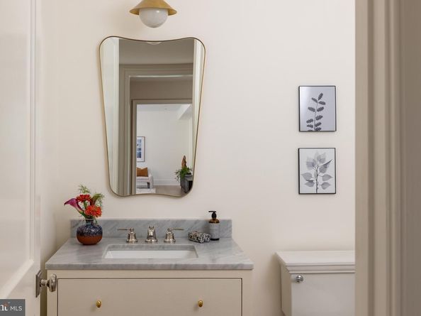 2934 Ellicott Terrace NW, Washington DC 20008