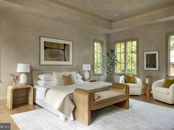 2934 Ellicott Terrace NW, Washington DC 20008