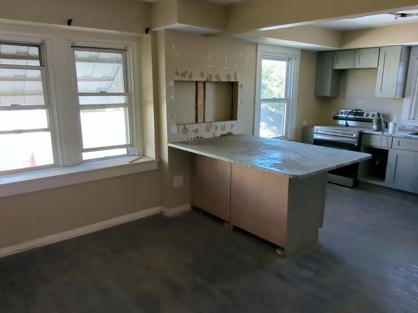 323 S Chester Pike, Glenolden PA 19036