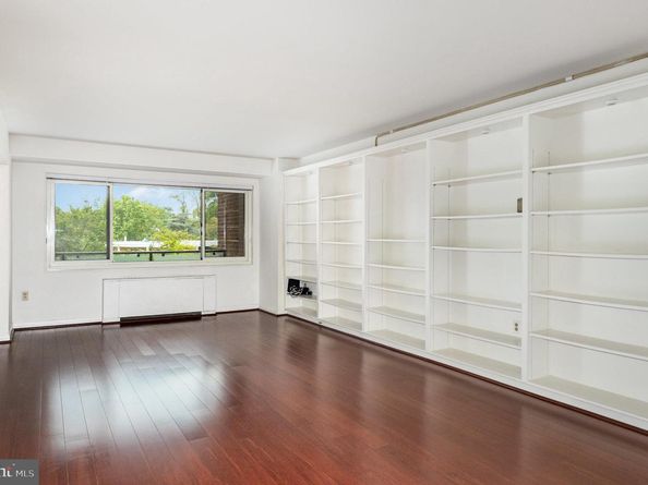 4201 Cathedral Avenue NW 323E, Washington DC 20016