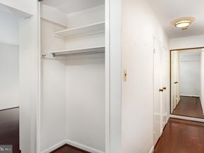 4201 Cathedral Avenue NW 323E, Washington DC 20016