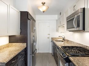 4201 Cathedral Avenue NW 323E, Washington DC 20016